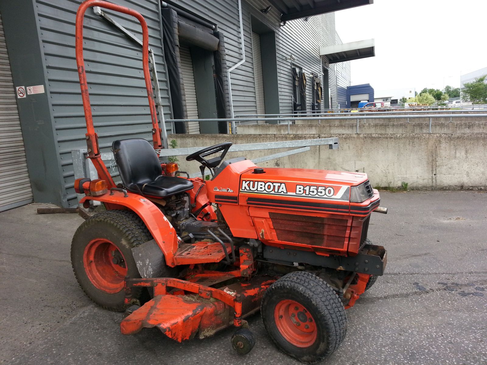KUBOTA B1550 USZCZELKA GŁOWICY